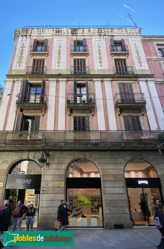 Barcelona - Pi, 13 / Portaferrissa, 34 (Foto: Albert Esteves, 2019) Barcelona - Pi, 13 / Portaferrissa, 34