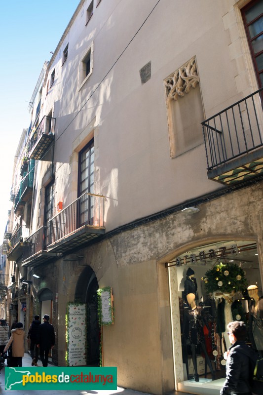 Barcelona - Pi, 11 (Foto: Albert Esteves, 2019) Barcelona - Pi, 11