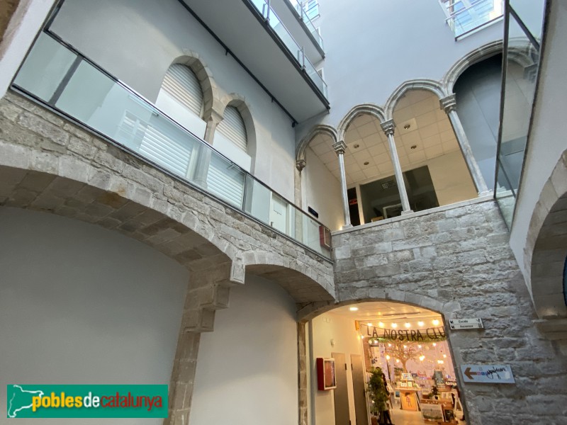 Barcelona - Pi, 11. Interior (Foto: Albert Esteves, 2019) Barcelona - Pi, 11. Interior