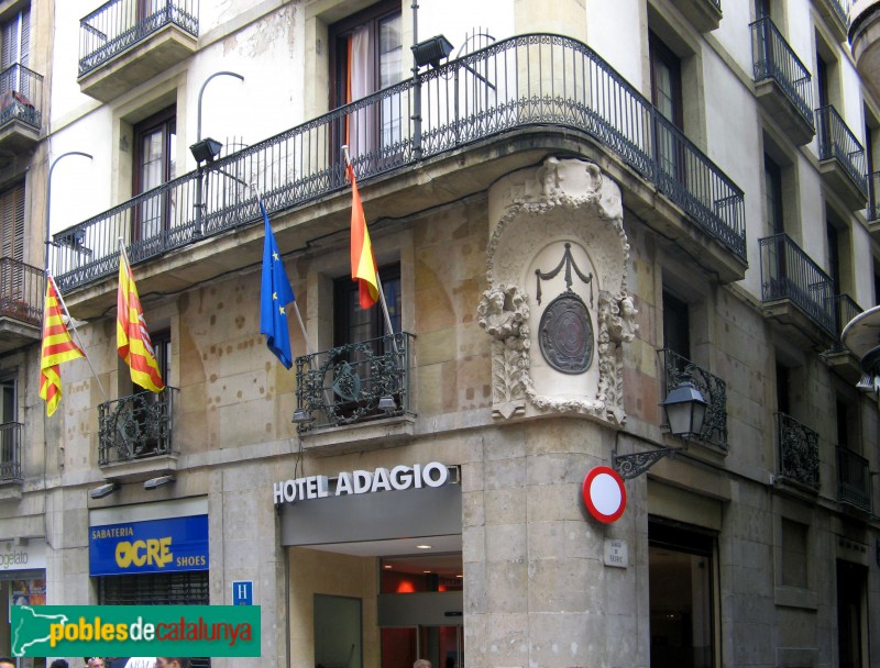 Barcelona - Ferran, 21 (Foto: Albert Esteves, 2007) Barcelona - Ferran, 21