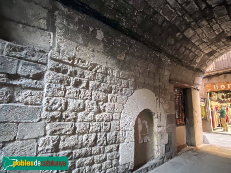 Barcelona - Casa de la Volta del Remei (Foto: Albert Esteves, 2019) Barcelona - Casa de la Volta del Remei