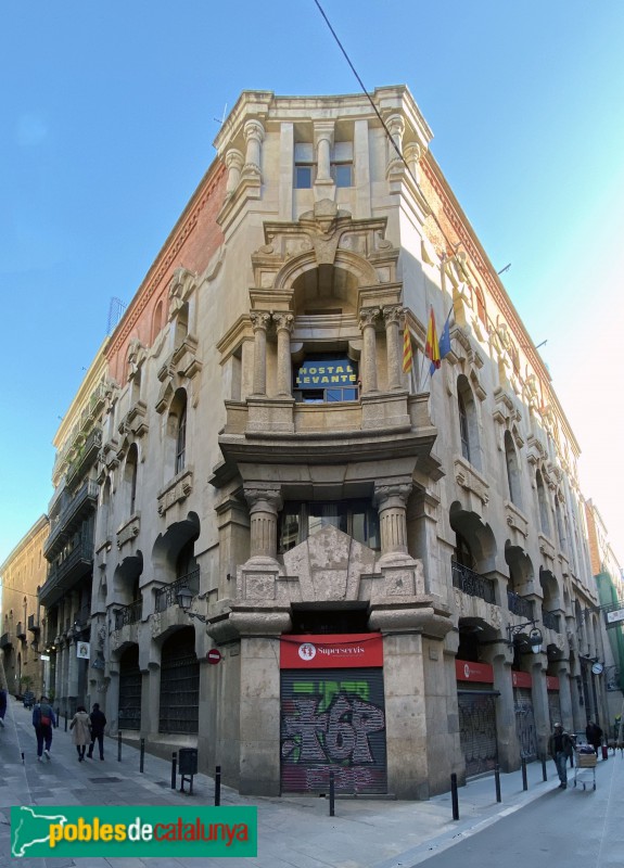 Barcelona - Antiga Central Telefònica (Foto: Albert Esteves, 2019) Barcelona - Antiga Central Telefònica