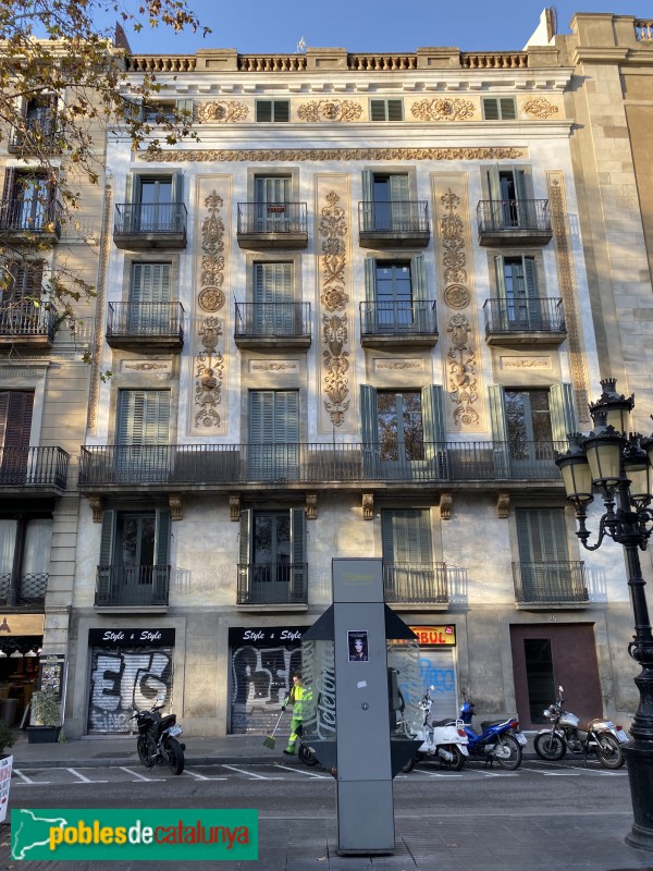 Barcelona - Casa Xuriguer (Rambla, 25) (Foto: Albert Esteves, 2019) Barcelona - Casa Xuriguer (Rambla, 25)
