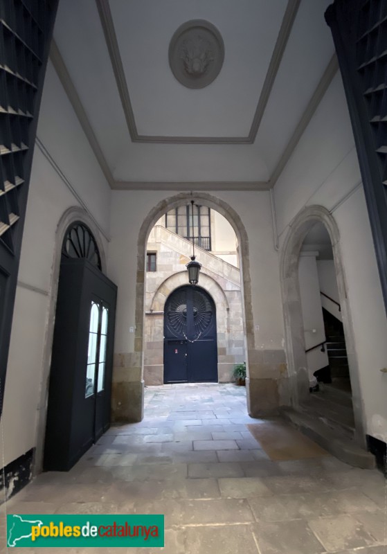 Barcelona - Palau, 4 (Foto: Albert Esteves, 2019) Barcelona - Palau, 4