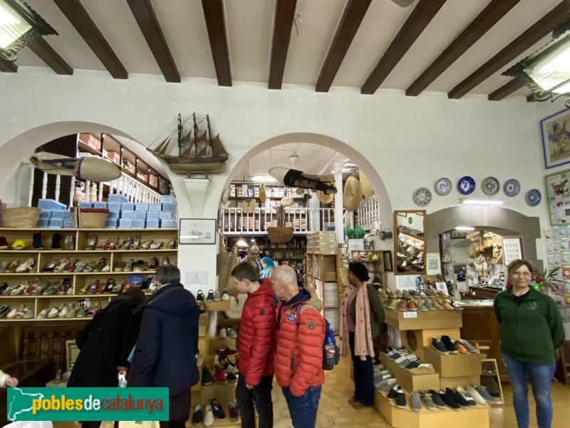 Barcelona - La Manual Alpargatera (Foto: Albert Esteves, 2019) Barcelona - La Manual Alpargatera