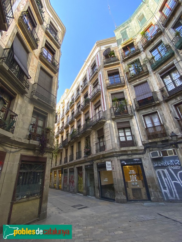 Barcelona - Placeta Milans (Foto: Albert Esteves, 2019) Barcelona - Placeta Milans