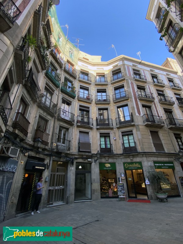 Barcelona - Placeta Milans (Foto: Albert Esteves, 2019) Barcelona - Placeta Milans