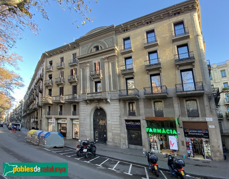 Barcelona - Hotel Quatre Nacions (Rambla, 38) (Foto: Albert Esteves, 2019) Barcelona - Hotel Quatre Nacions (Rambla, 38)
