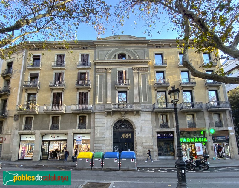 Barcelona - Rambla, 38 (Foto: Albert Esteves, 2019) Barcelona - Rambla, 38