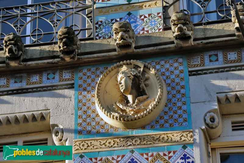 Barcelona - Rambla, 33 (Foto: Albert Esteves, 2019) Barcelona - Rambla, 33