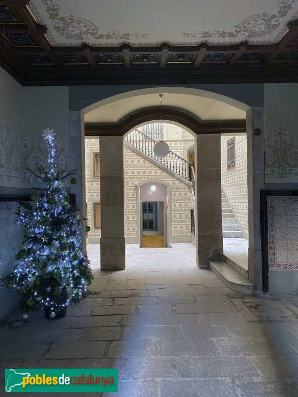 Barcelona - Casa Jaume Urgell (Còdols, 27) (Foto: Albert Esteves, 2019) Barcelona - Casa Jaume Urgell (Còdols, 27)