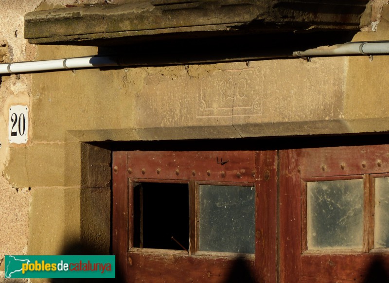 Folgueroles - El Raurell. Llinda de l'any 1820 (Foto: Graciel·la Vidal, 2020) Folgueroles - El Raurell. Llinda de l'any 1820