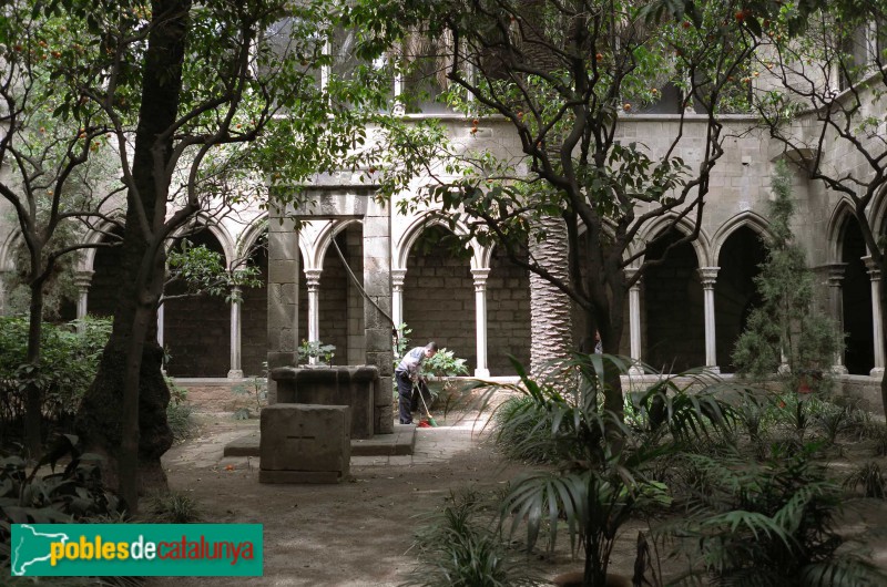 Barcelona - Església de Santa Anna. Claustre (Foto: Bernat Hervàs, 2013) Barcelona - Església de Santa Anna. Claustre