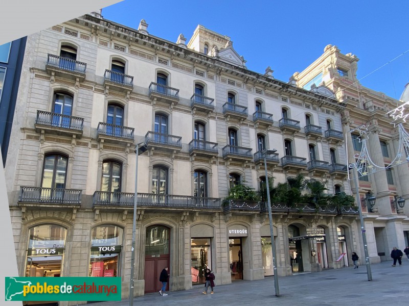 Barcelona - Casa Joan Puig (Portal de l'Àngel, 15-17) (Foto: Albert Esteves, 2020) Barcelona - Casa Joan Puig (Portal de l'Àngel, 15-17)