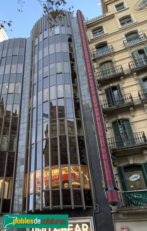 Barcelona - Termòmetre de Can Cottet (Foto: Albert Esteves, 2020) Barcelona - Termòmetre de Can Cottet