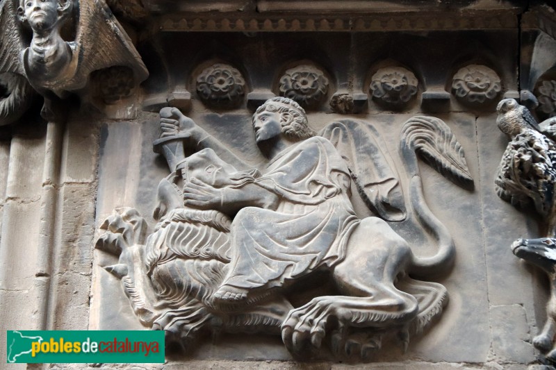 Barcelona - Catedral. Portal de Sant Iu (Foto: Albert Esteves, 2020) Barcelona - Catedral. Portal de Sant Iu