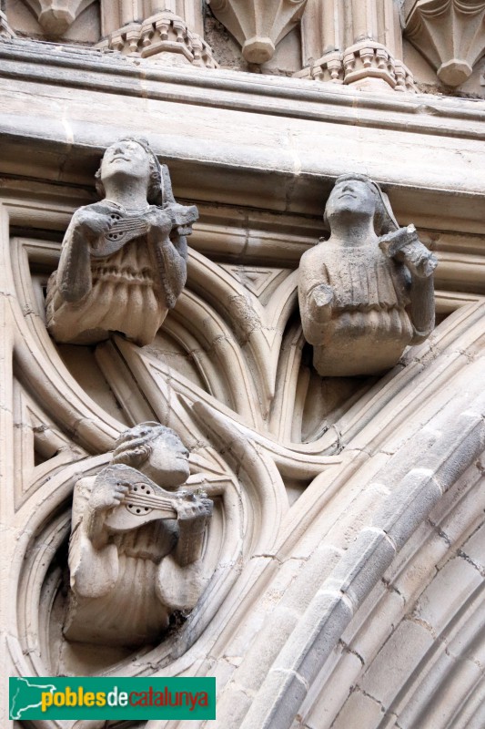 Barcelona - Catedral. Portal de Sant Iu (Foto: Albert Esteves, 2020) Barcelona - Catedral. Portal de Sant Iu