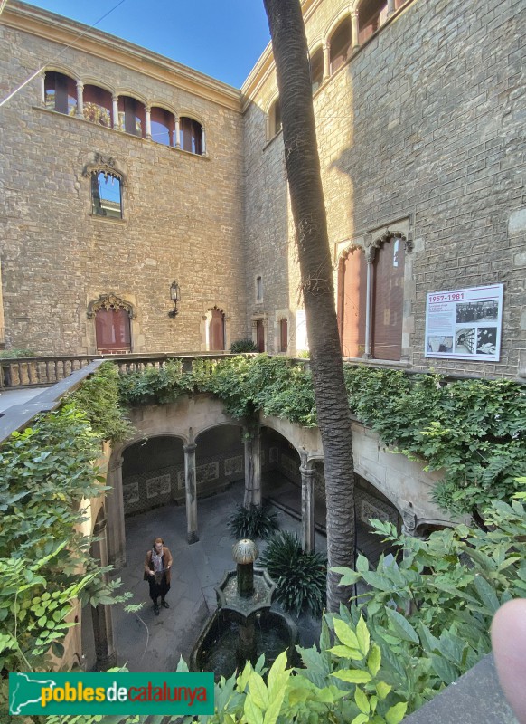 Barcelona - Casa de l'Ardiaca, claustre (Foto: Albert Esteves, 2019) Barcelona - Casa de l'Ardiaca, claustre