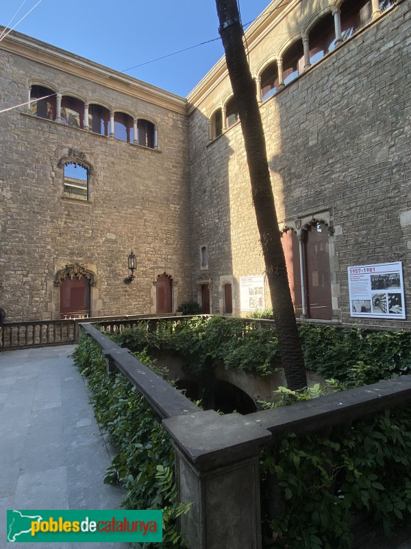 Barcelona - Casa de l'Ardiaca, claustre, pis superior (Foto: Albert Esteves, 2019) Barcelona - Casa de l'Ardiaca, claustre, pis superior