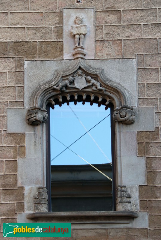 Barcelona - Casa de l'Ardiaca, finestra (Foto: Albert Esteves, 2019) Barcelona - Casa de l'Ardiaca, finestra