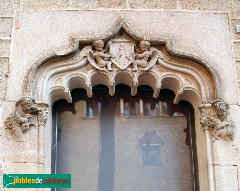 Barcelona - Casa de l'Ardiaca, finestra (Foto: Albert Esteves, 2019) Barcelona - Casa de l'Ardiaca, finestra