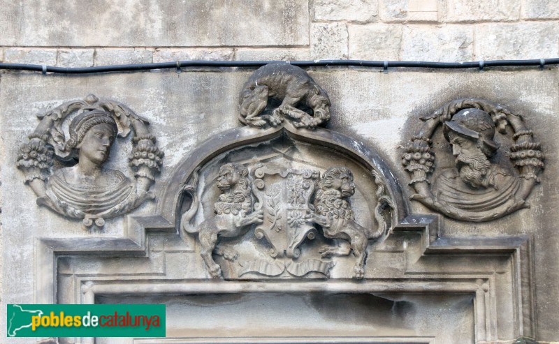 Barcelona - Casa dels Canonges del carrer Paradís (Foto: Albert Esteves, 2020) Barcelona - Casa dels Canonges del carrer Paradís