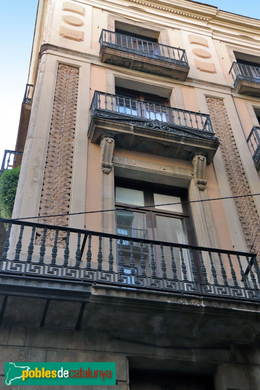 Barcelona - Jaume I, 11 - Llibreteria, 22 (Foto: Albert Esteves, 2020) Barcelona - Jaume I, 11 - Llibreteria, 22