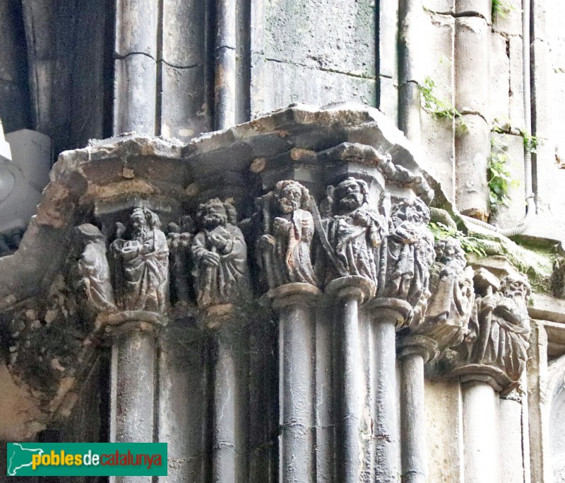 Barcelona - Catedral. Capitells del claustre (Foto: Albert Esteves, 2020) Barcelona - Catedral. Capitells del claustre