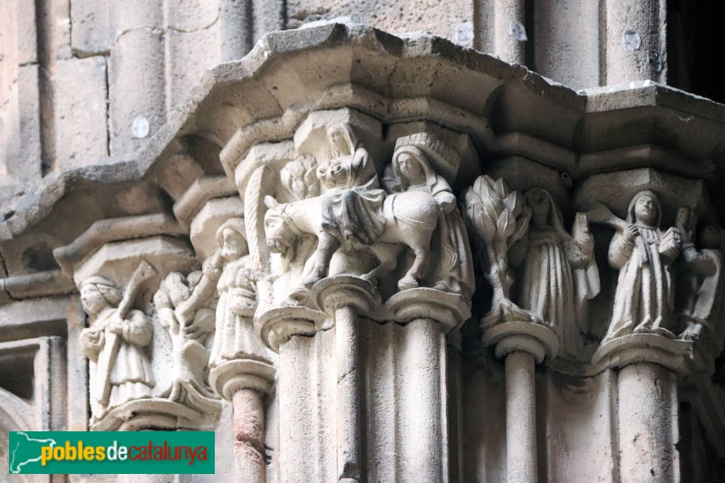 Barcelona - Catedral. Capitells del claustre (Foto: Albert Esteves, 2020) Barcelona - Catedral. Capitells del claustre