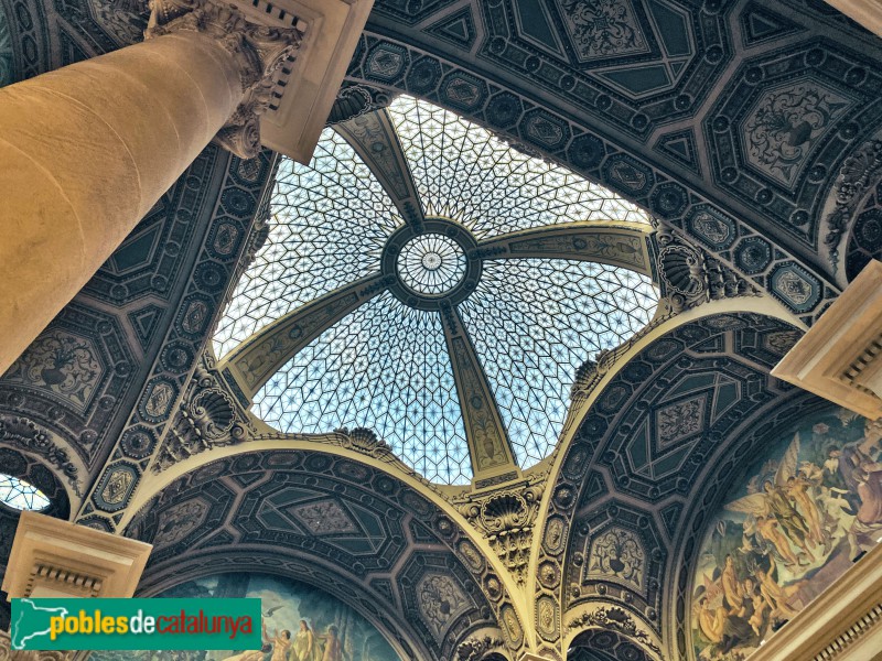 Barcelona - Edifici de Correus (Foto: Albert Esteves, 2020) Barcelona - Edifici de Correus