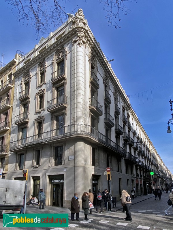 Barcelona - Rambla, 62 (Foto: Albert Esteves, 2020) Barcelona - Rambla, 62