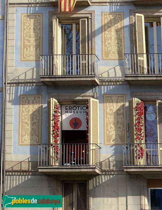 Barcelona - Rambla, 96 (Foto: Albert Esteves, 2020) Barcelona - Rambla, 96