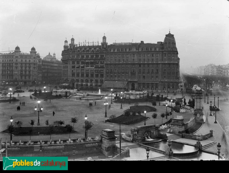 Barcelona - Plaça Catalunya (Foto: <i>Ignasi Canals - Arxiu Fotogràfic Centre Excursionista de Catalunya-</i>, c.1928) Barcelona - Plaça Catalunya