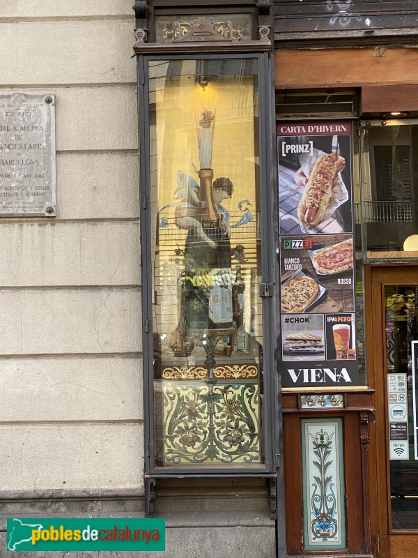 Barcelona - Antiga Xarcuteria Mumbrú (Foto: Albert Esteves, 2020) Barcelona - Antiga Xarcuteria Mumbrú