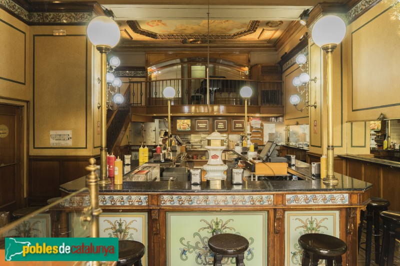 Barcelona - Antiga Xarcuteria Mumbrú (Foto: Thomas Ledl, 2018) Barcelona - Antiga Xarcuteria Mumbrú