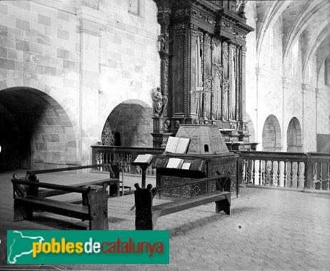 Esparreguera - Església de Santa Eulàlia. Orgue destruït (Foto: Arnau Izard -Arxiu Fotogràfic Centre Excursionista de Catalunya-, 1917) Esparreguera - Església de Santa Eulàlia. Orgue destruït