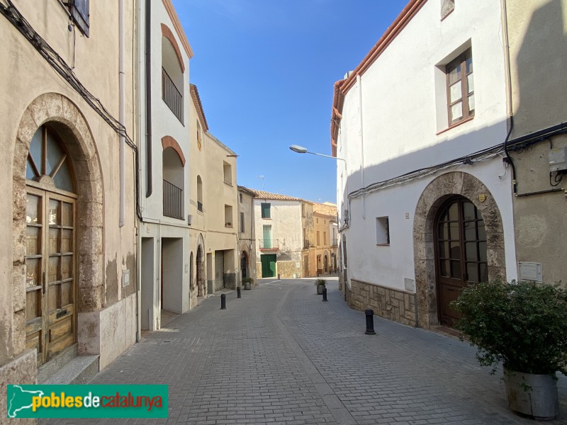 Esparreguera - Carrer Cavallers (Foto: Albert Esteves, 2020) Esparreguera - Carrer Cavallers