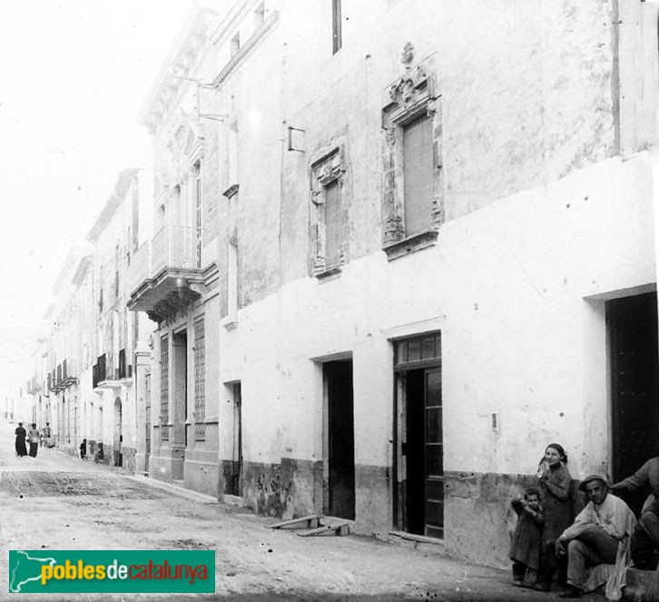 Esparreguera - Carrer Cavallers (Foto: Josep Salvany - Fons Salvany, Biblioteca de Catalunya, 1913) Esparreguera - Carrer Cavallers