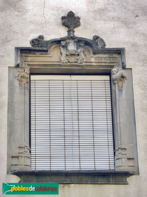 Esparreguera - Finestra renaixentistes de Ca la Teta (Foto: Albert Esteves, 2008) Esparreguera - Finestra renaixentistes de Ca la Teta