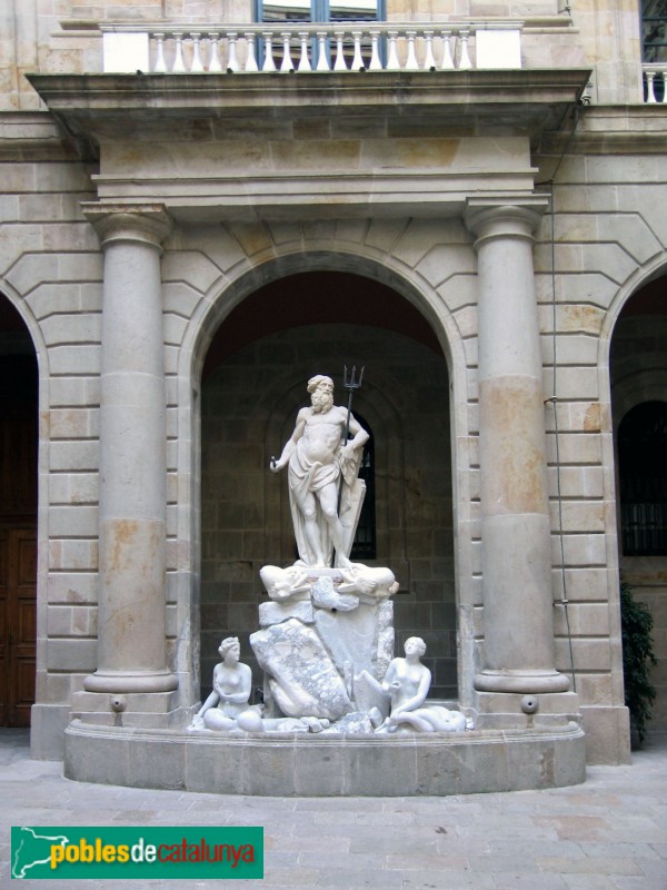 Barcelona - Llotja. Font de Neptú (Foto: Albert Esteves, 2006) Barcelona - Llotja. Font de Neptú