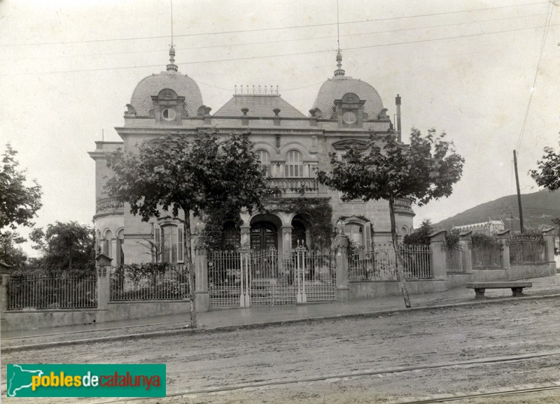 Barcelona - Av. Tibidabo, 29 (Foto: Frederic Ballell -Arxiu Fotogràfic de Barcelona-, 1913) Barcelona - Av. Tibidabo, 29