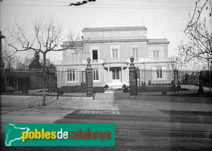 Barcelona - Av. Tibidabo, 34 (Foto: Carles Fargas -Arxiu Fotogràfic Centre Excursionista de Catalunya-, c.1926) Barcelona - Av. Tibidabo, 34