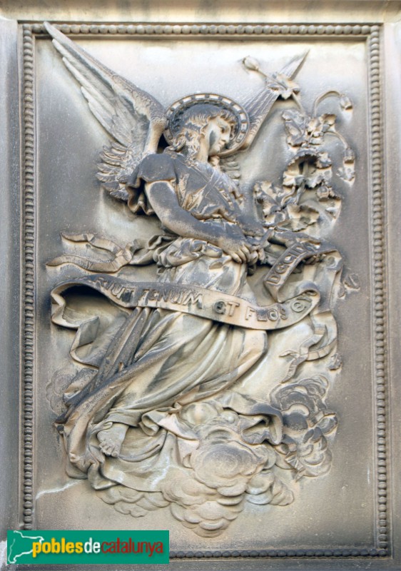 Cementiri del Poblenou - Panteó Salvadó-Muntadas-Lamadrid, escultura de Rossend Nobas (Foto: Albert Esteves, 2019) Cementiri del Poblenou - Panteó Salvadó-Muntadas-Lamadrid, escultura de Rossend Nobas