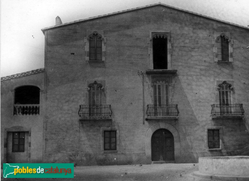 Alella - Can Coll (Foto: Josep de Cabanyes -Arxiu Fotogràfic del Centre Excursionista de Catalunya-, 1932) Alella - Can Coll
