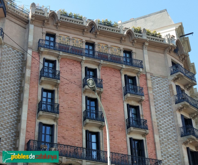 Barcelona - Passeig de Gràcia, 75 (Foto: Anna Corcoll, 2019) Barcelona - Passeig de Gràcia, 75