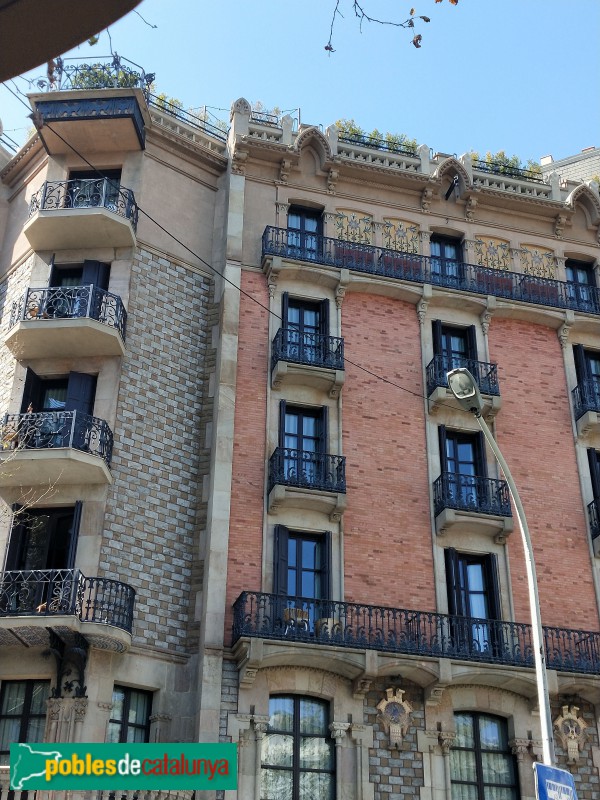 Barcelona - Passeig de Gràcia, 75 (Foto: Anna Corcoll, 2019) Barcelona - Passeig de Gràcia, 75