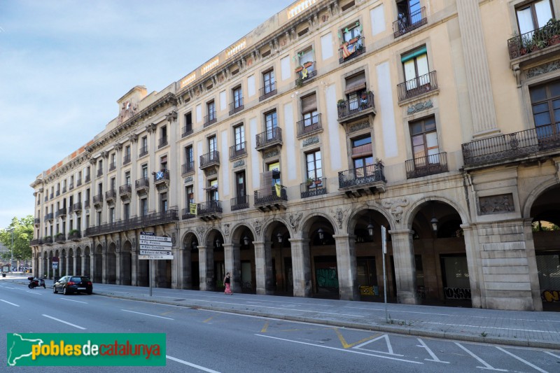 Barcelona - Porxos d'en Xifré (Foto: Albert Esteves, 2020) Barcelona - Porxos d'en Xifré