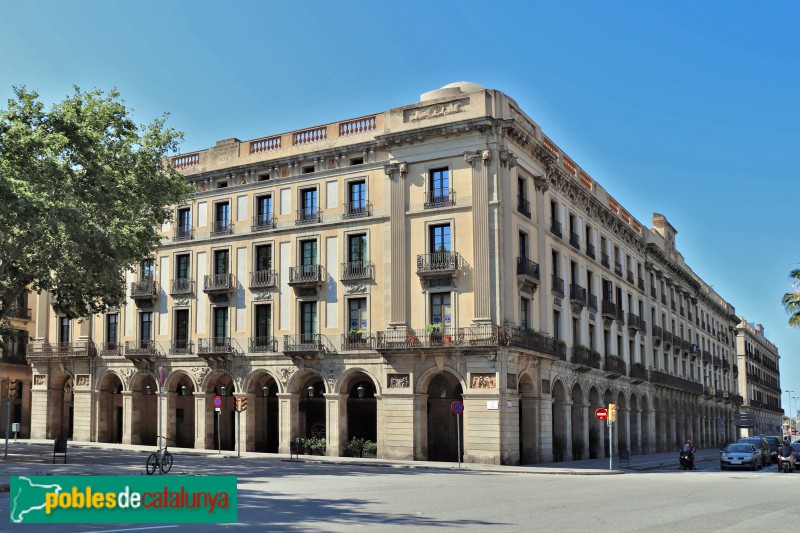 Barcelona - Porxos d'en Xifré (Foto: Albert Esteves, 2020) Barcelona - Porxos d'en Xifré