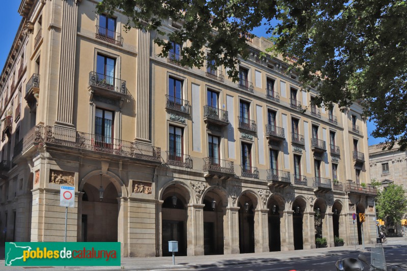 Barcelona - Porxos d'en Xifré (Foto: Albert Esteves, 2020) Barcelona - Porxos d'en Xifré