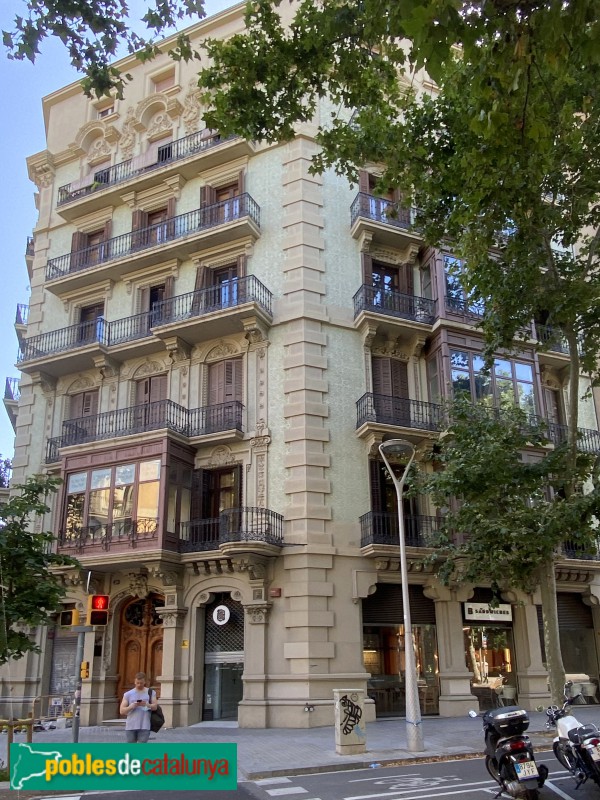 Barcelona - Trafalgar, 39 (Foto: Albert Esteves, 2020) Barcelona - Trafalgar, 39